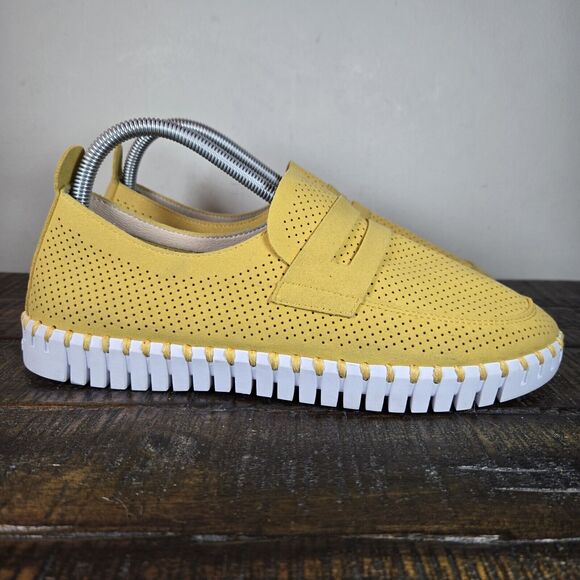 Ilse Jacobsen Hornbaek Tulip Womens Size 11 EU 41 Slip-On Loafer Shoes Yellow - Picture 1 of 12